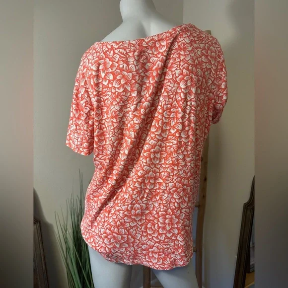 Chico's The Ultimate Tee Size 3 Orange and White Lotus Print - Picture 2 of 3